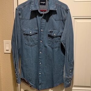Wrangler Classic Blue Button-Up Shirt